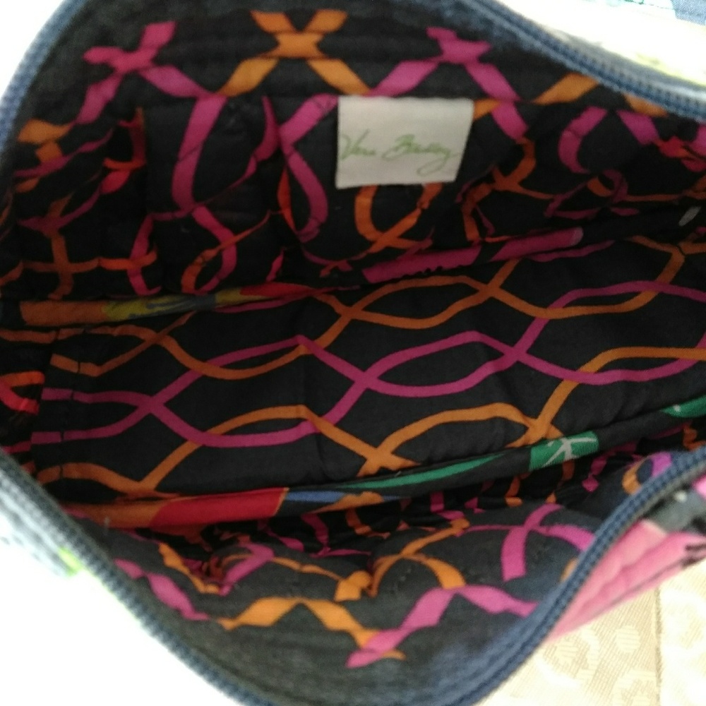 VERA BRADLEY Mini crossbody; floral - Picture 6 of 6
